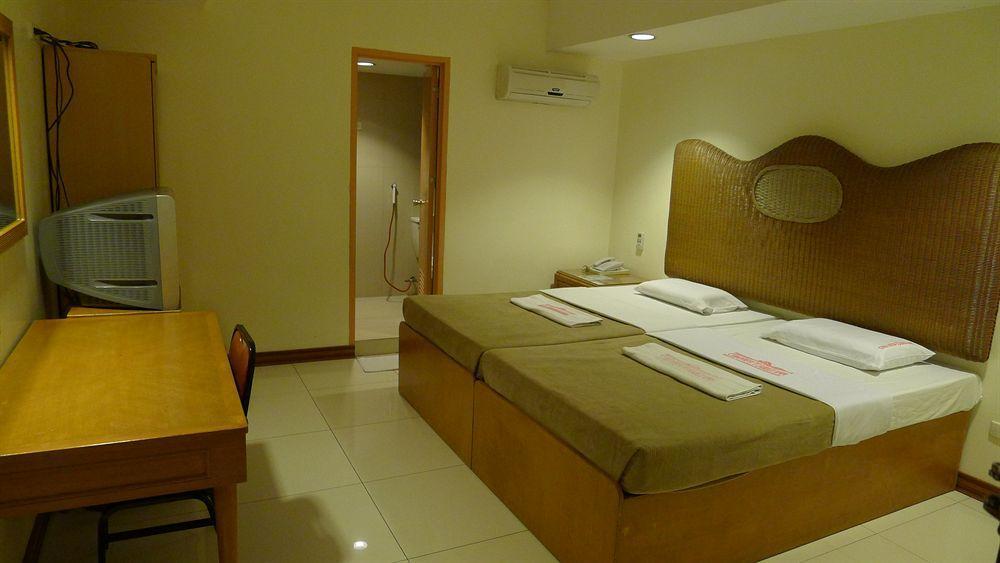 Cebuview Tourist Inn מראה חיצוני תמונה
