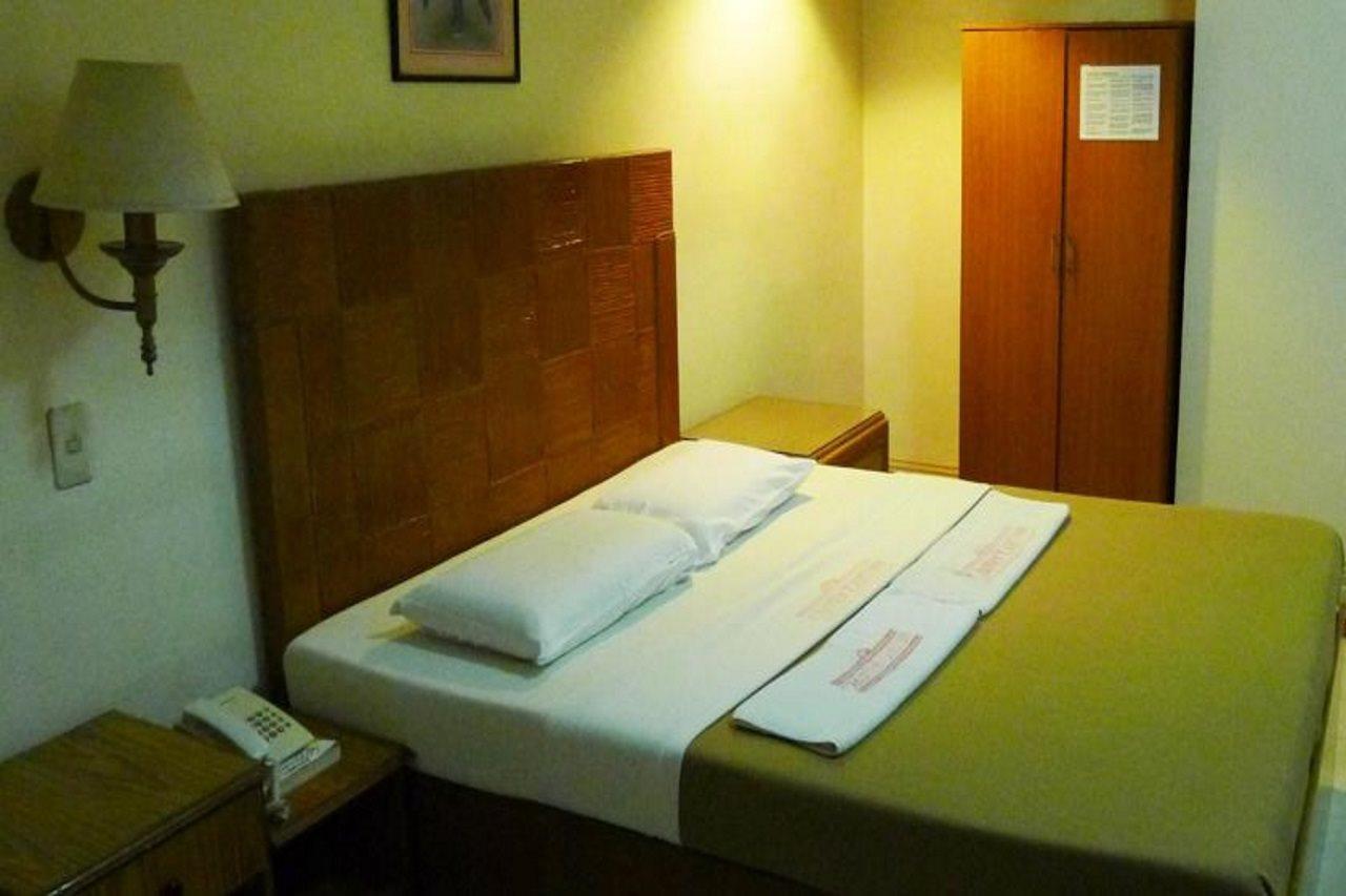 Cebuview Tourist Inn מראה חיצוני תמונה