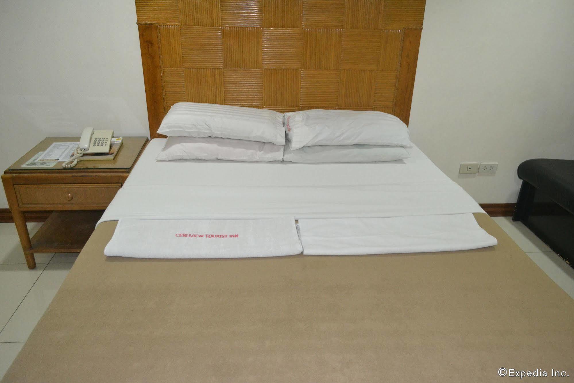 Cebuview Tourist Inn מראה חיצוני תמונה